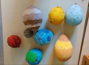 Ribice - tema Colors - boje, bojanje planeta, nijansiranje, dovršavanje Sunčevog sustava u sklopu projekta, razvoj kreativnosti i spoznaje